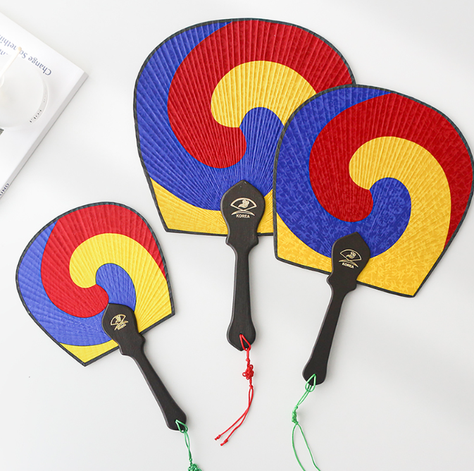Traditional Korean Fan - as featured in BTS 2.0 MV style (1 Fan,  1 Pouch and random photocard included)
