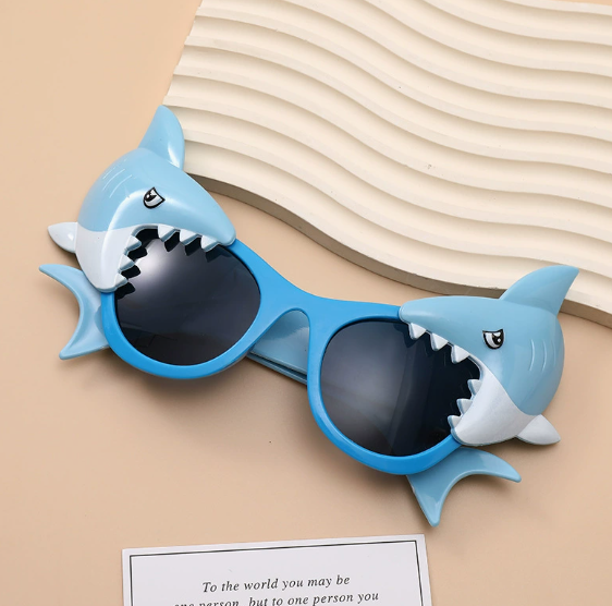 MV Swim (Swimming Pool ver) 2 Shark Toy Sunglasses + 1 random photocard included